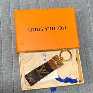 Key chain LV